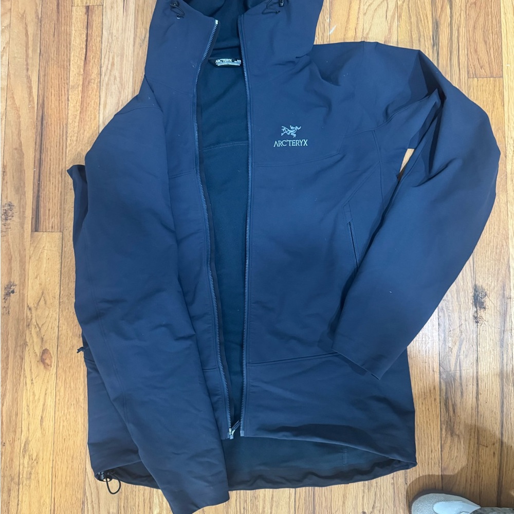 Arc'teryx Men's Midnight Blue Performance Jacket